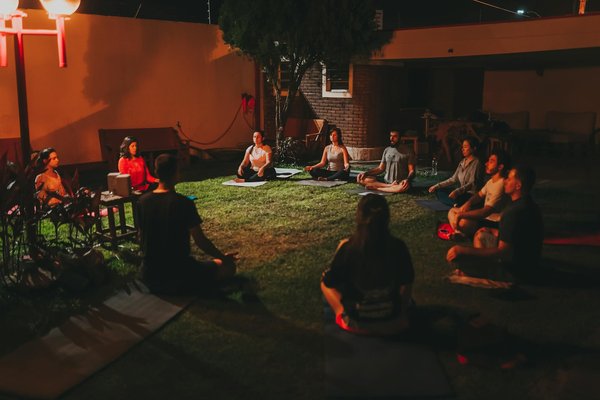 Travel in style and comfort: ultimate guide to chic outfit ideas